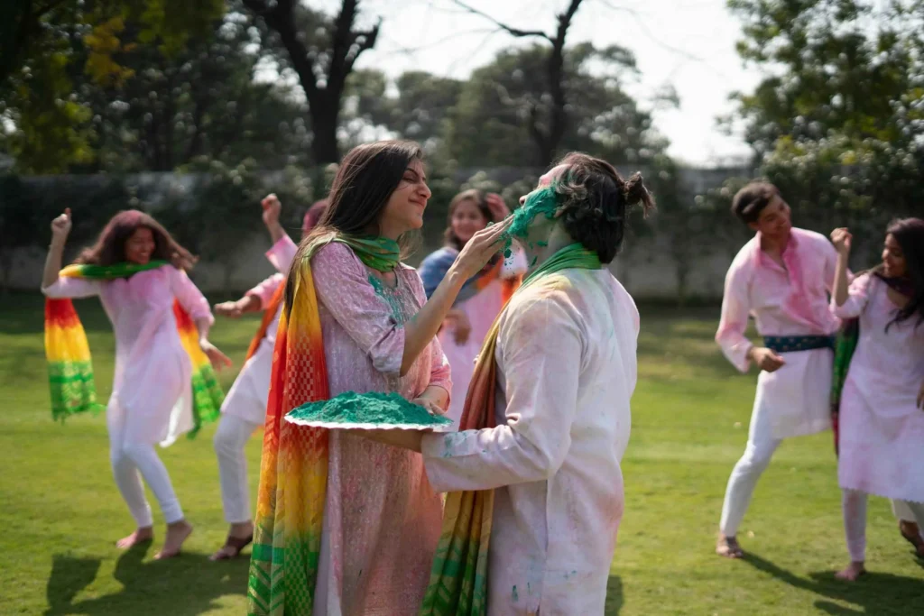 holi-playing