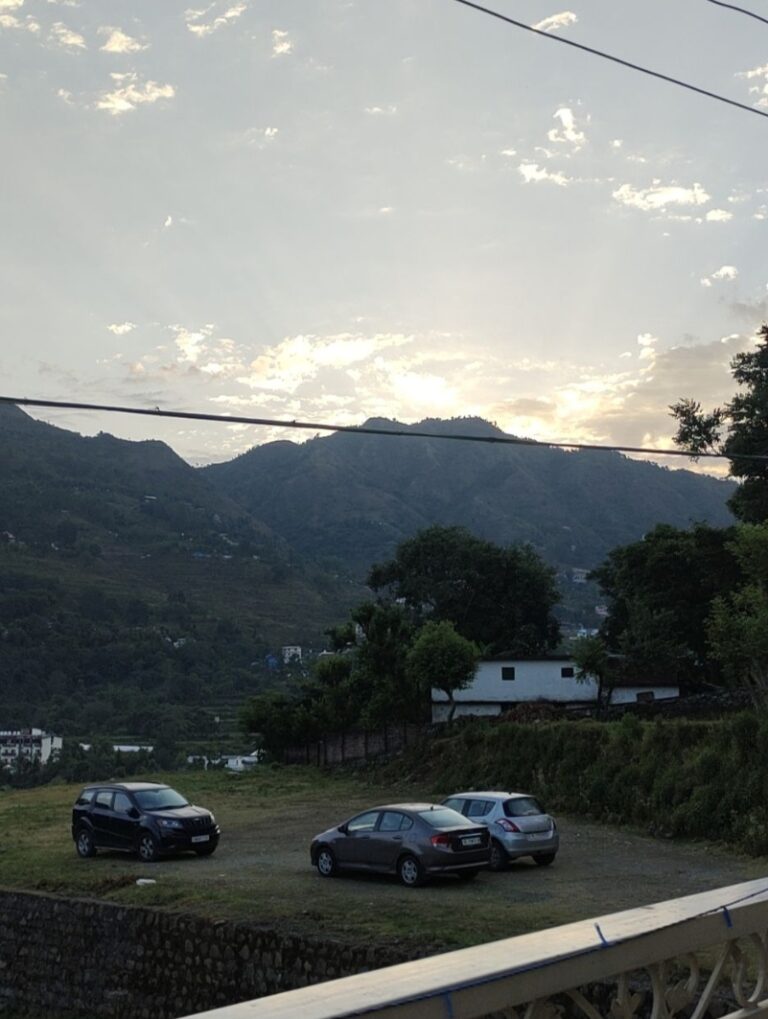 Tejomaya Homestay in Naukuchiatal