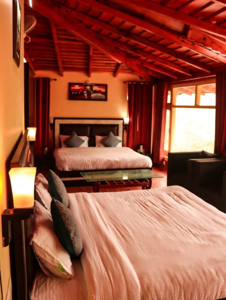 A spacious family ideal room that can easily accomodate upto 4 people in the same room space.