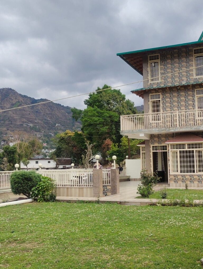 Tejomaya Homestay in Naukuchiatal